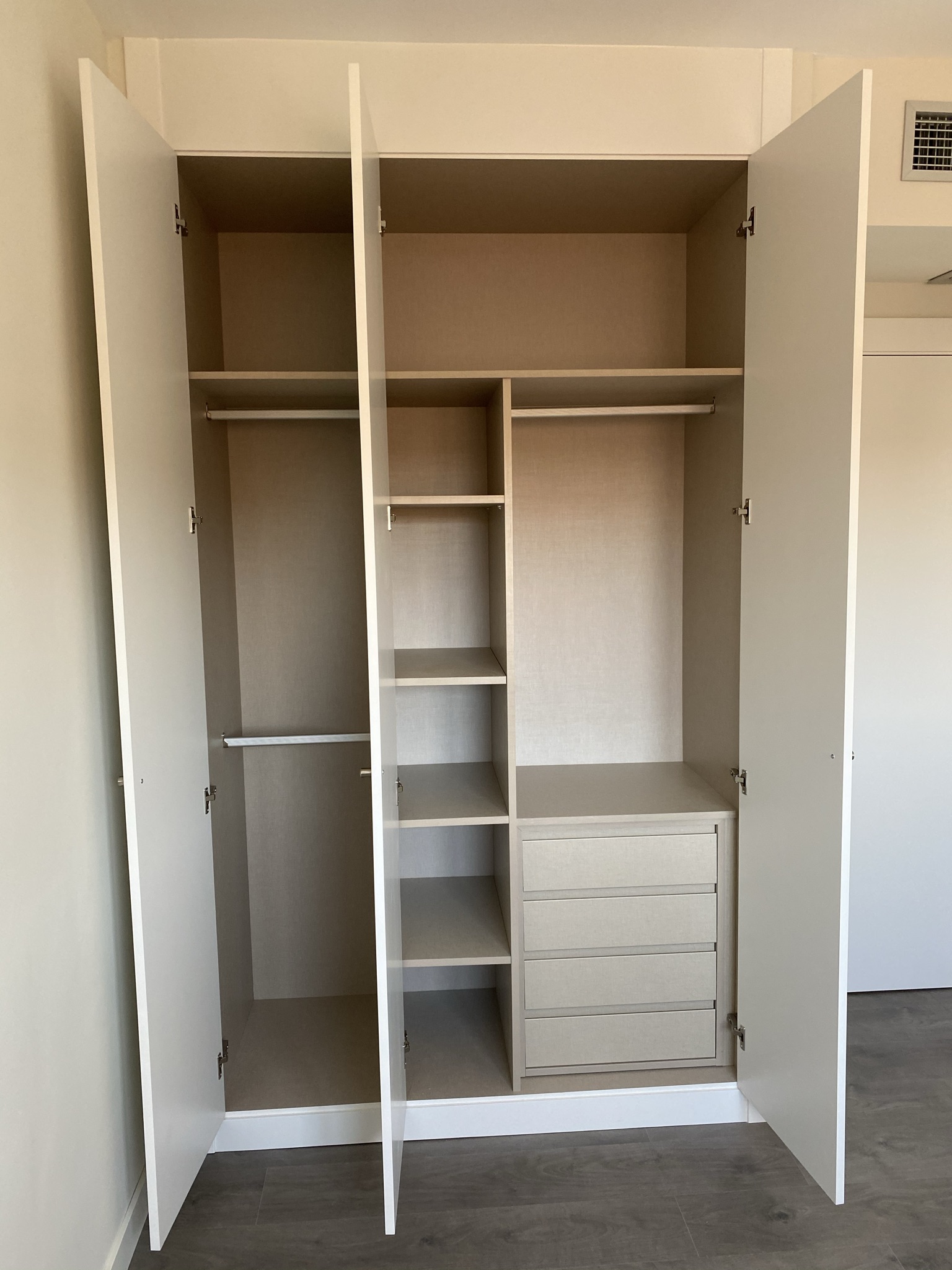 Mauxon Mobiliario Auxiliar 12